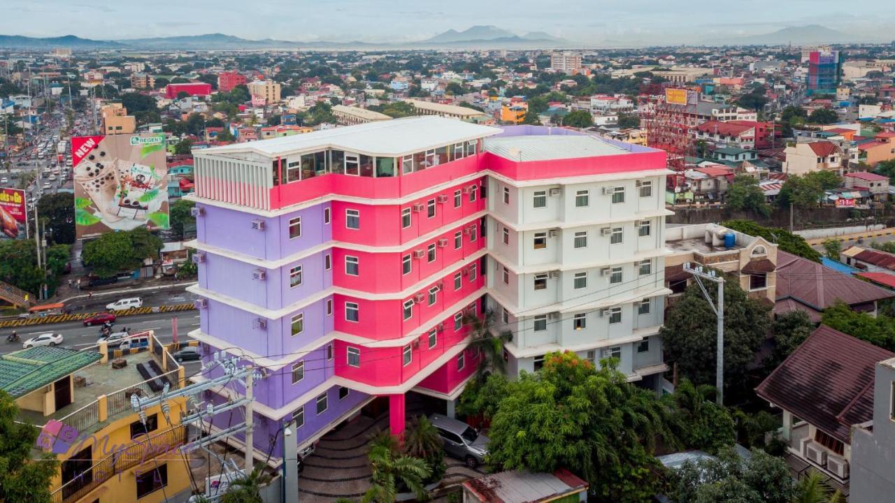 Myspace Hotel @Bgc Pasig City Εξωτερικό φωτογραφία