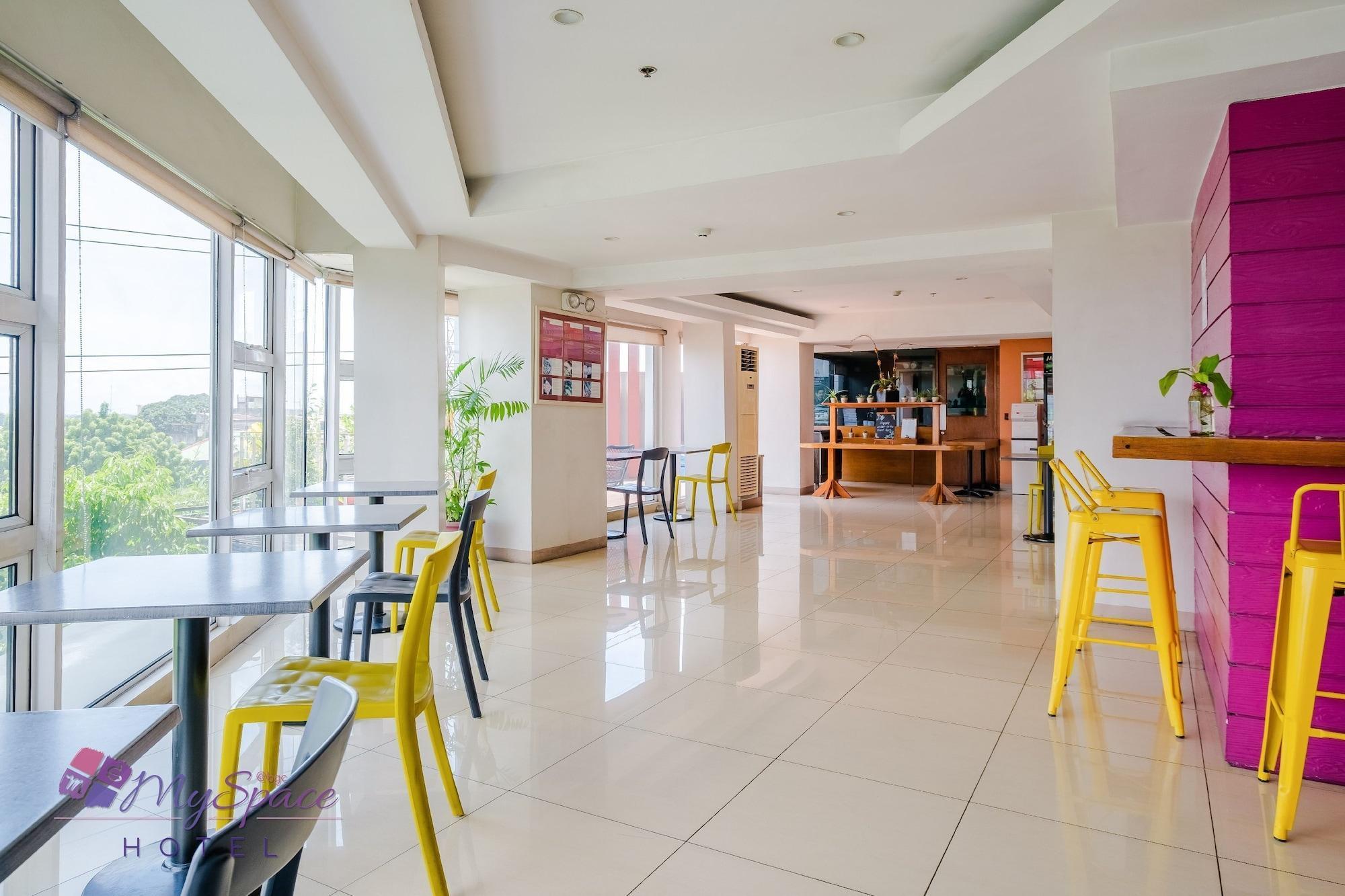 Myspace Hotel @Bgc Pasig City Εξωτερικό φωτογραφία